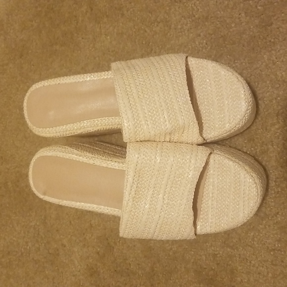 New platform sandals. - Picture 6 of 6